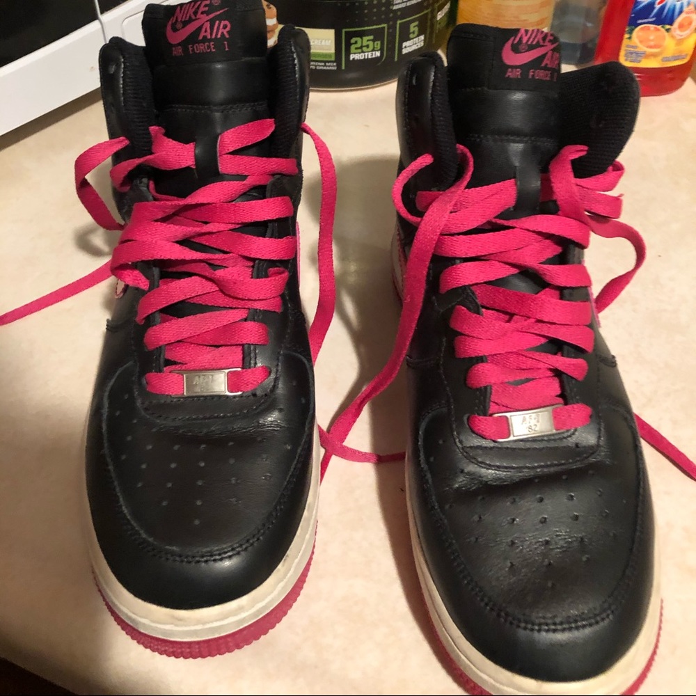 Nike Air Air Force One Size 8 Tennis Shoes